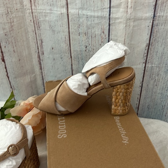 NIB Soludos Olivia Heel - Picture 6 of 9